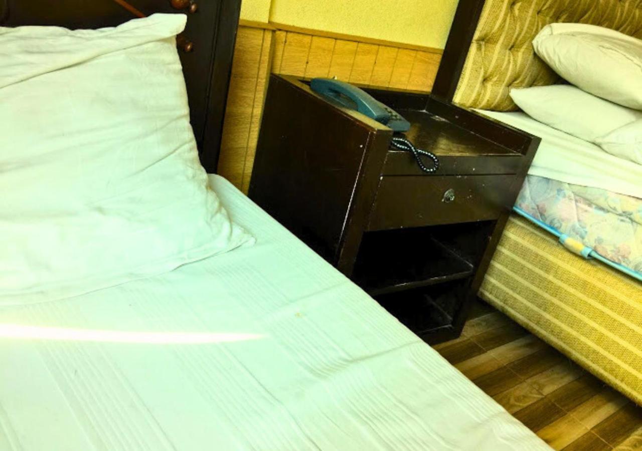 New Islamabad Hotel Bagian luar foto