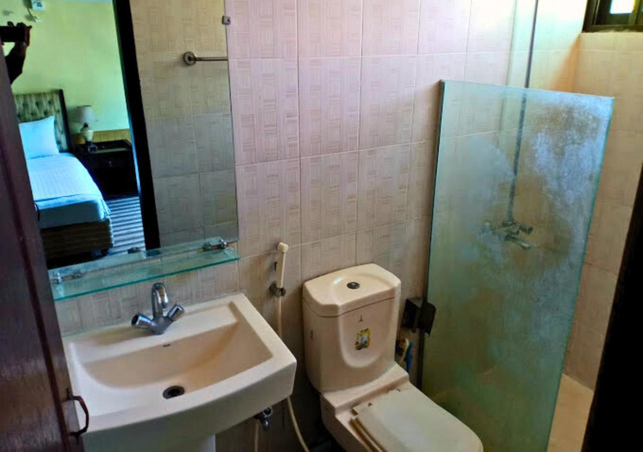 New Islamabad Hotel Bagian luar foto