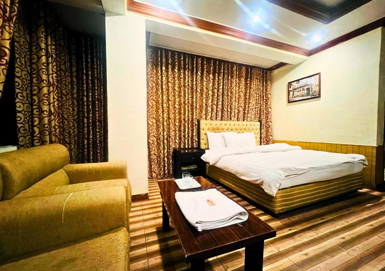 New Islamabad Hotel Bagian luar foto