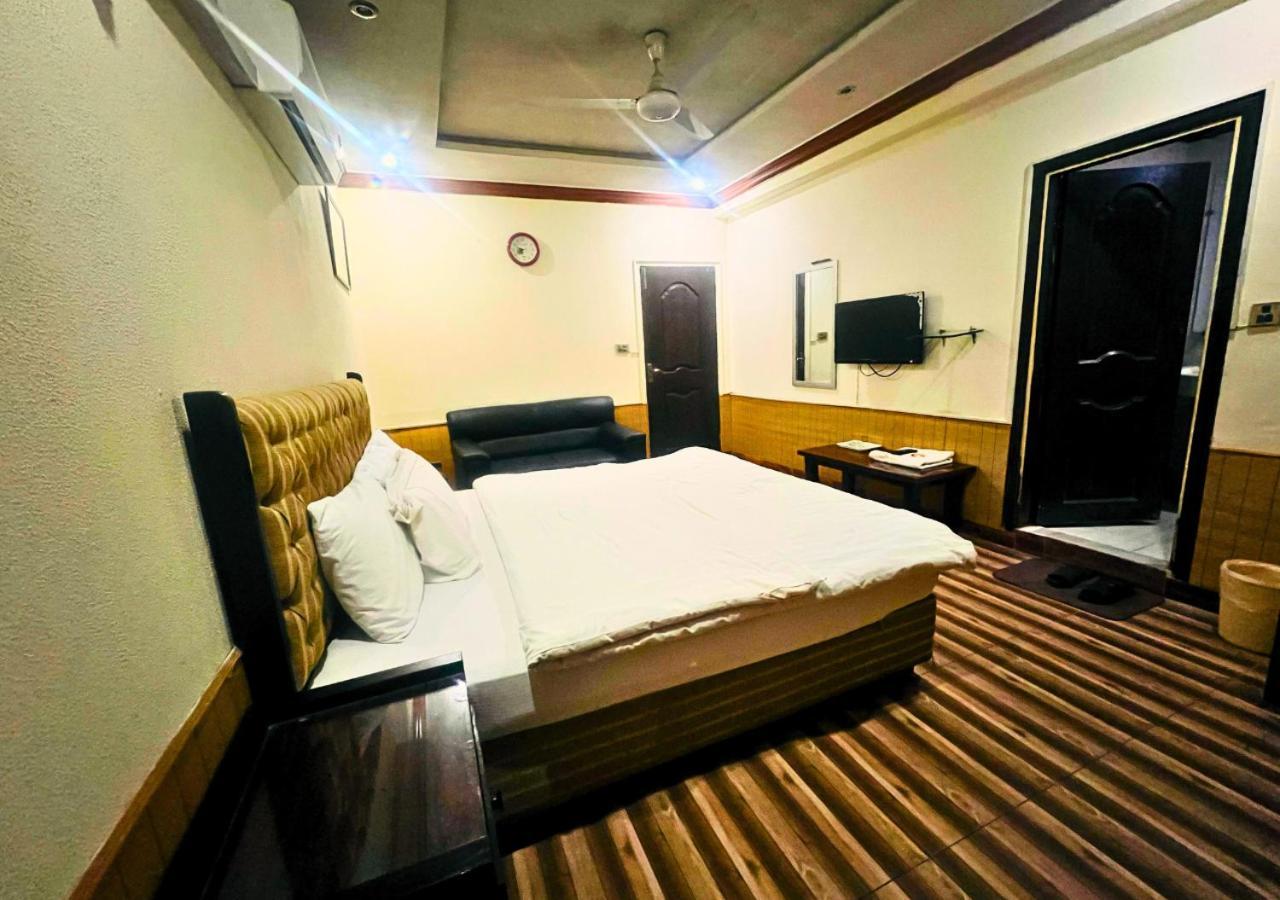 New Islamabad Hotel Bagian luar foto